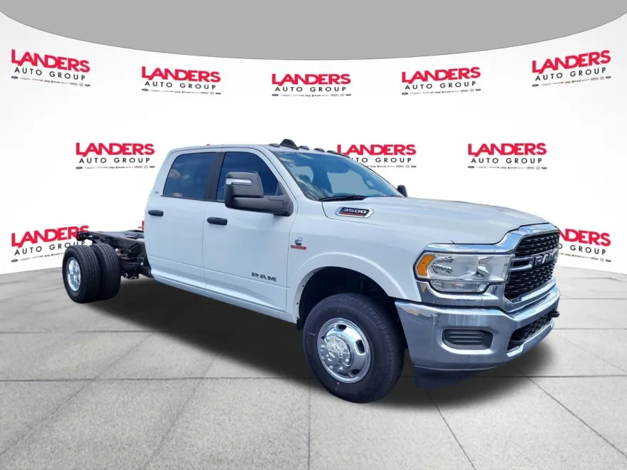2023 Ram 3500 SLT photo 1