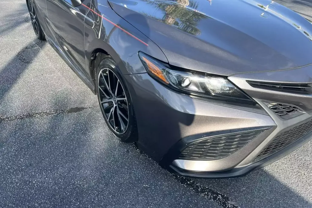 2022 Toyota Camry SE photo 1