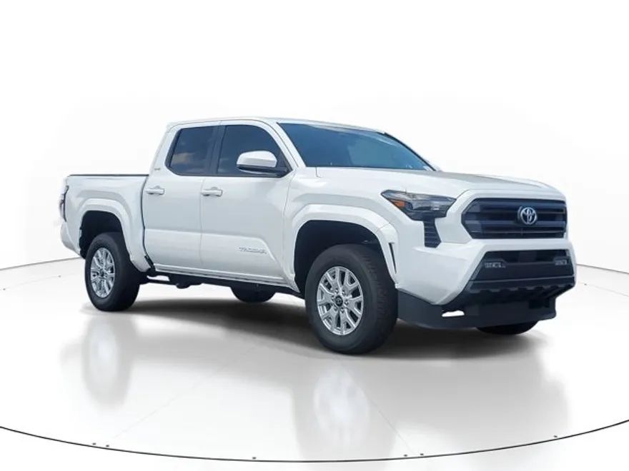 2025 Toyota Tacoma SR5 photo 1