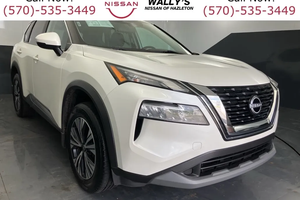 2022 Nissan Rogue SV photo 1