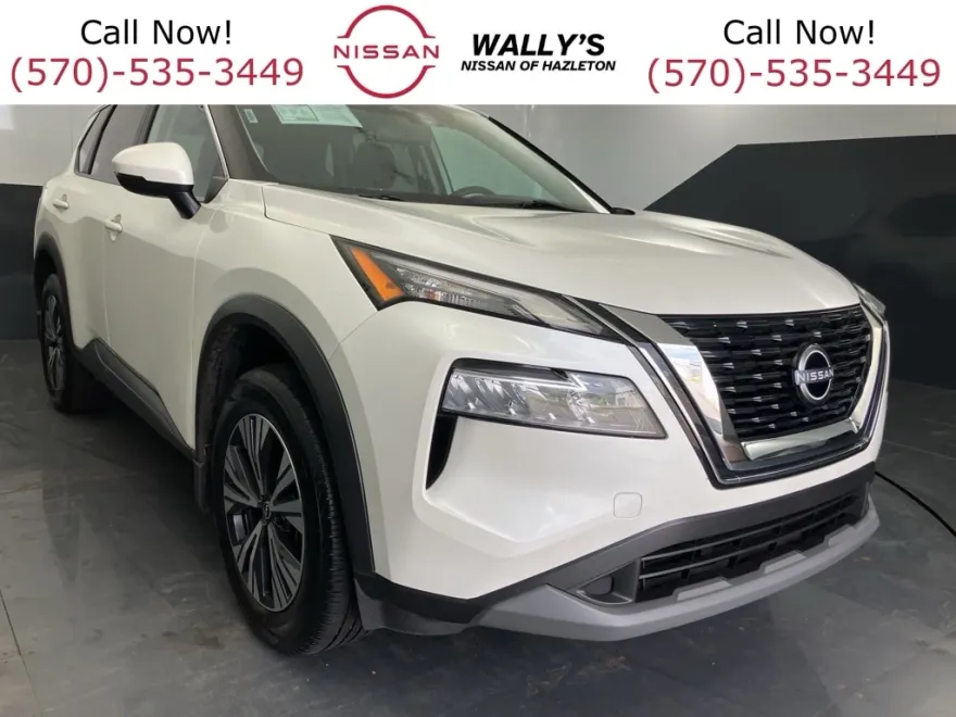 2022 Nissan Rogue SV photo 1