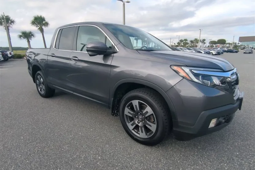 2018 Honda Ridgeline RTL-T photo 1
