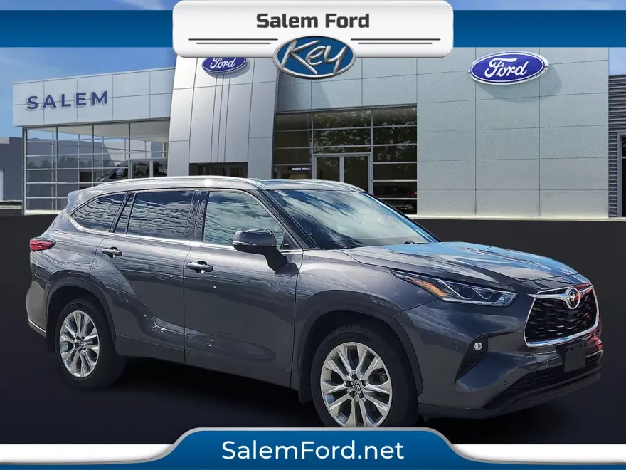 2022 Toyota Highlander Limited photo 1