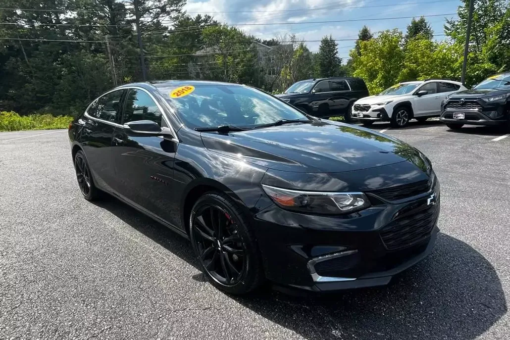 2018 Chevrolet Malibu 1LT photo 1