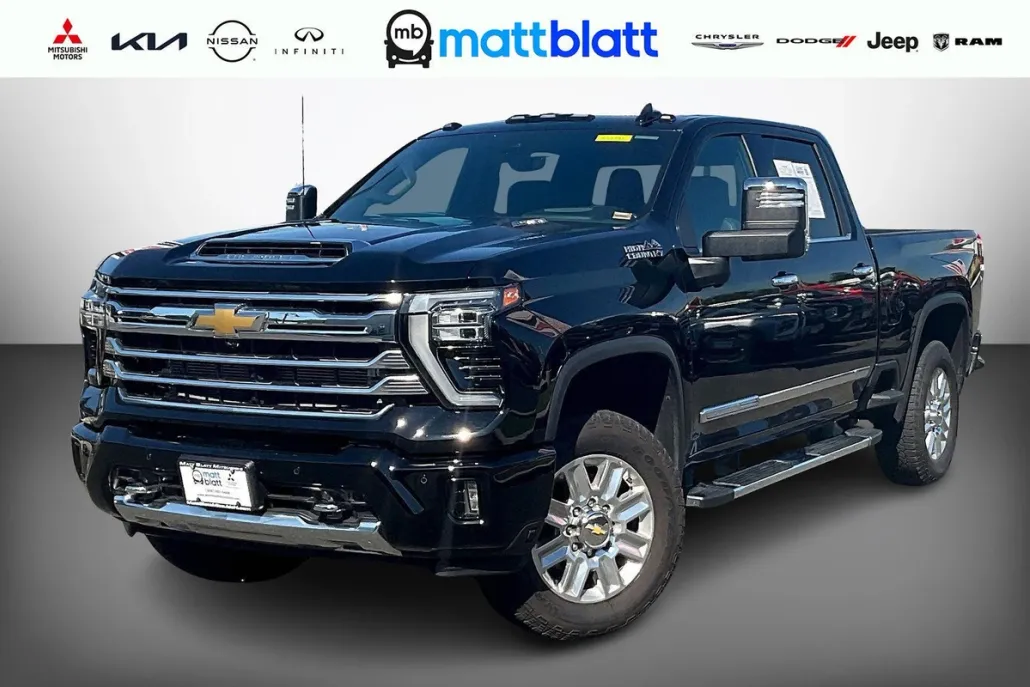2025 Chevrolet Silverado 3500HD High Country photo 1