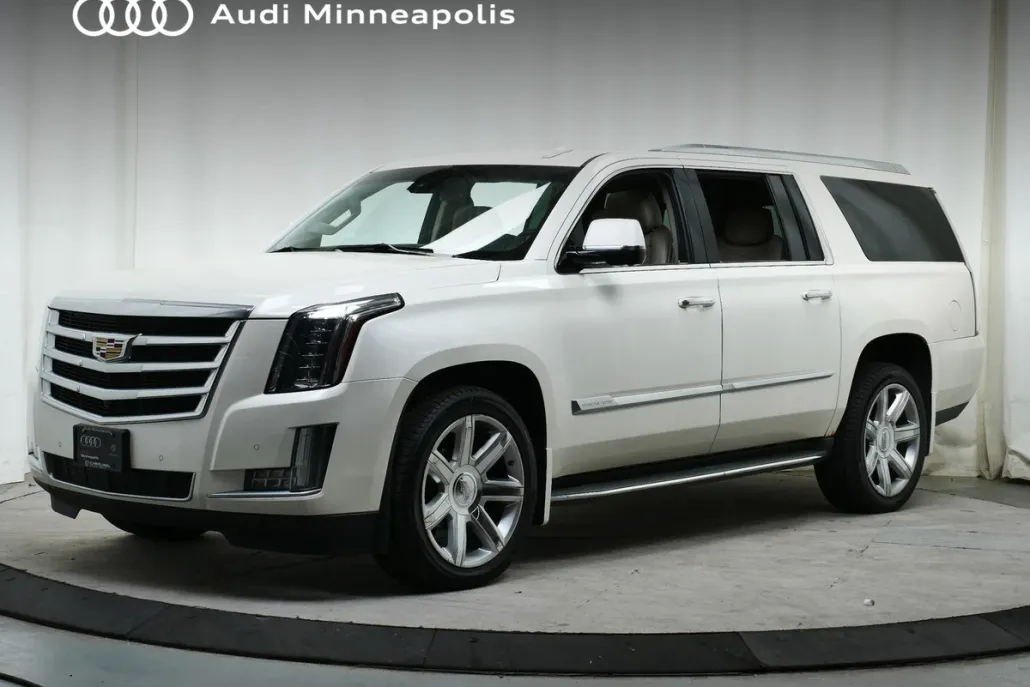 2015 Cadillac Escalade ESV Luxury photo 1