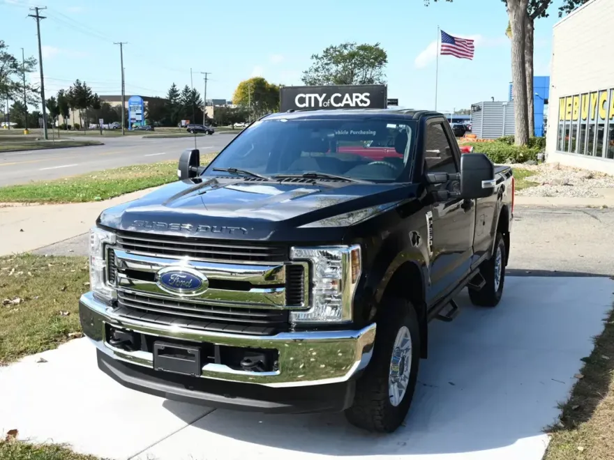 2019 Ford F-250 XLT photo 1