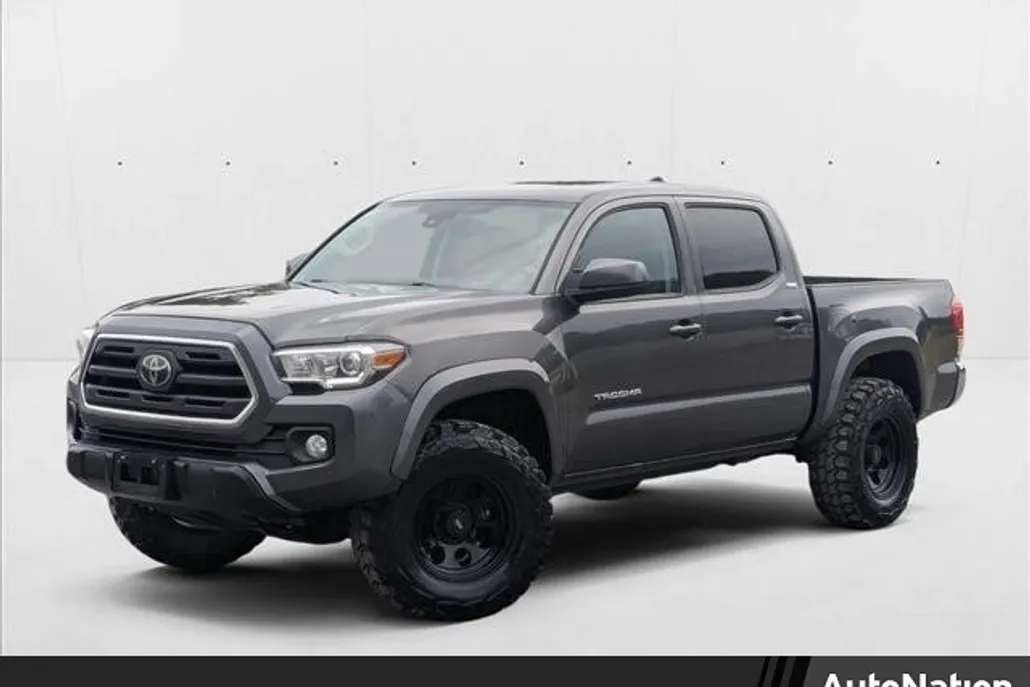 2018 Toyota Tacoma SR5 photo 1