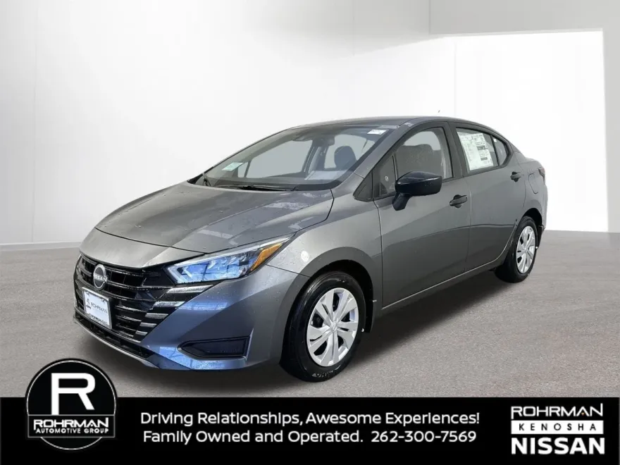 2025 Nissan Versa 1.6 S photo 1