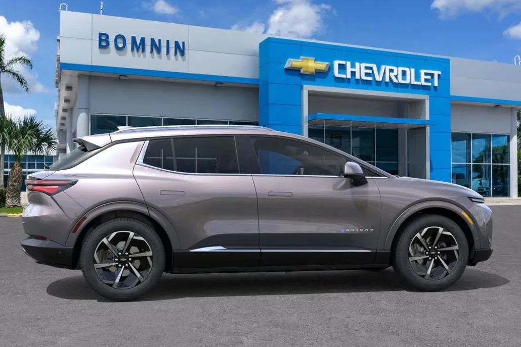 2025 Chevrolet Equinox EV 1LT photo 1