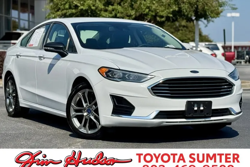 2020 Ford Fusion SEL photo 1
