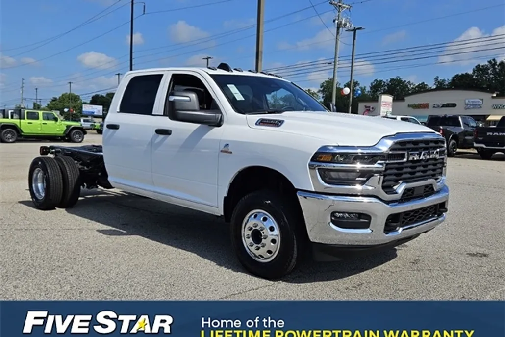 2025 Ram 3500 Tradesman photo 1