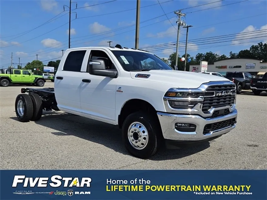 2025 Ram 3500 Tradesman photo 1