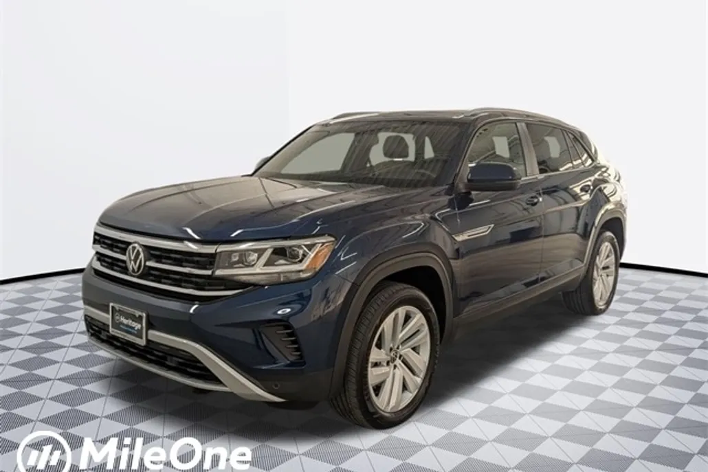 2022 Volkswagen Atlas Cross Sport V6 SE Technology photo 1