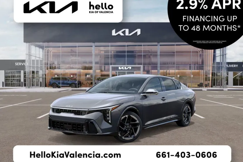 2025 Kia K4 GT-Line photo 1