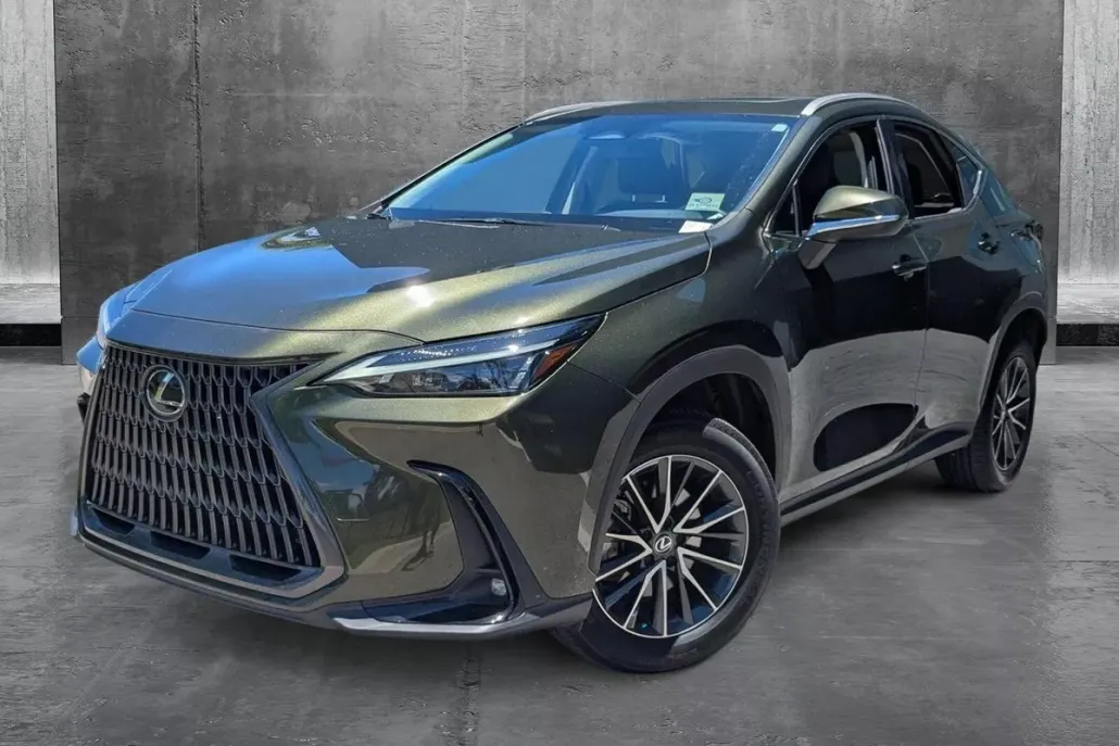 2022 Lexus NX 350h photo 1