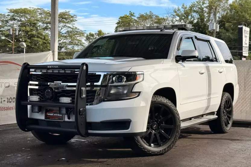 2015 Chevrolet Tahoe photo 1
