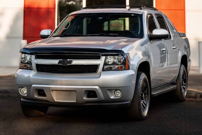 2013 Chevrolet Avalanche photo 1