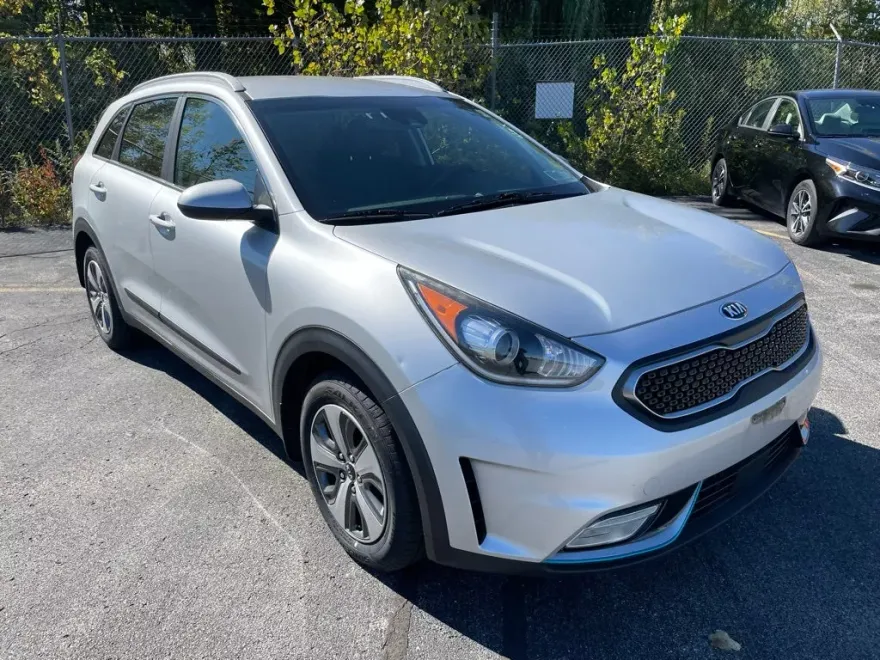 2018 Kia Niro Plug-In Hybrid LX photo 1