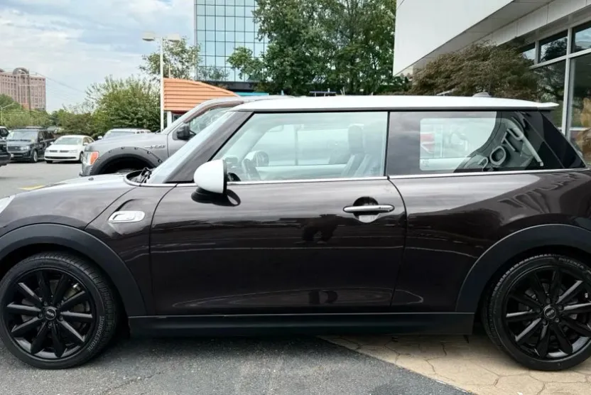 2015 Mini Cooper 2 Door Hardtop S photo 1