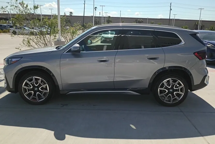 2026 Bmw X1 XDrive28i photo 1