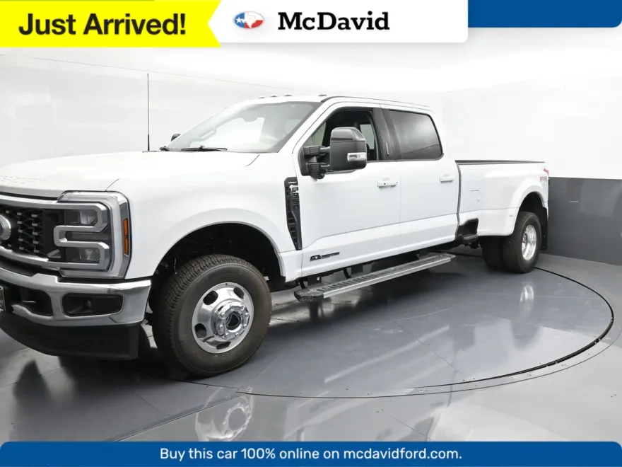 2026 Ford F-350 Lariat photo 1