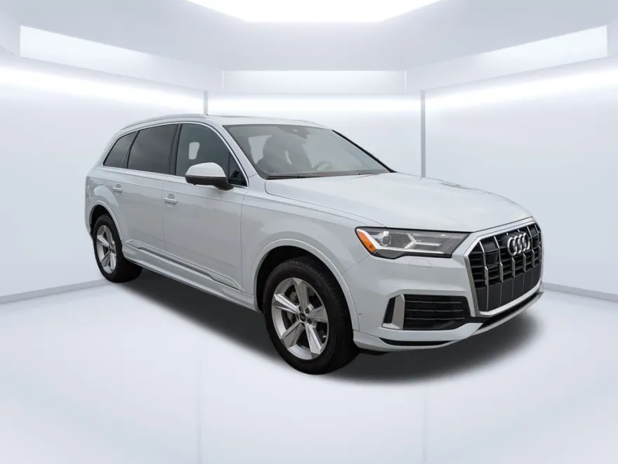 2023 Audi Q7 45 Premium Plus photo 1