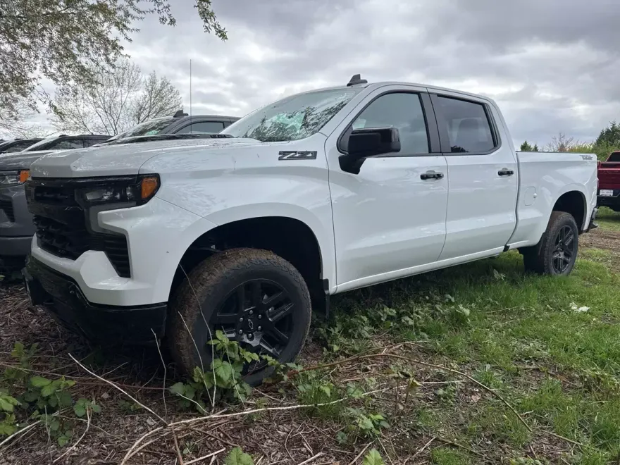2025 Chevrolet Silverado 1500 LT Trail Boss photo 1