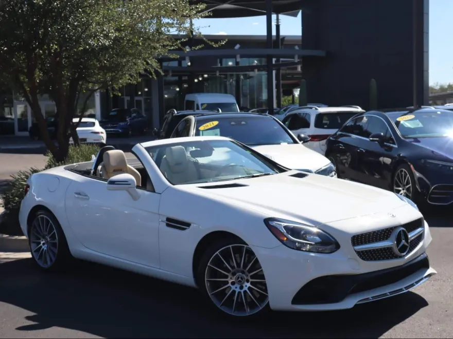 2019 Mercedes Benz SLC 300 photo 1