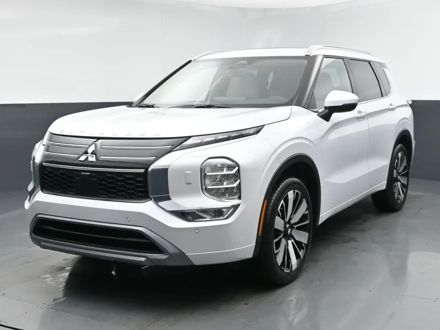 2025 Mitsubishi Outlander SEL GT photo 1