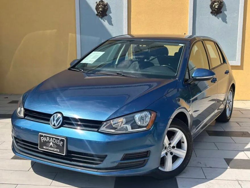 2015 Volkswagen Golf TDI S photo 1