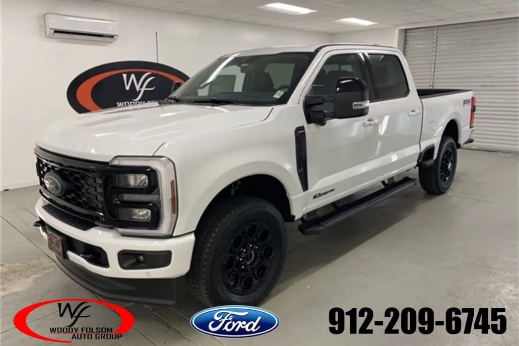 2025 Ford F-250 Lariat photo 1