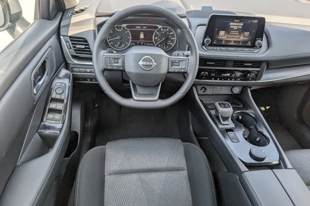 2026 Nissan Rogue SV photo 1