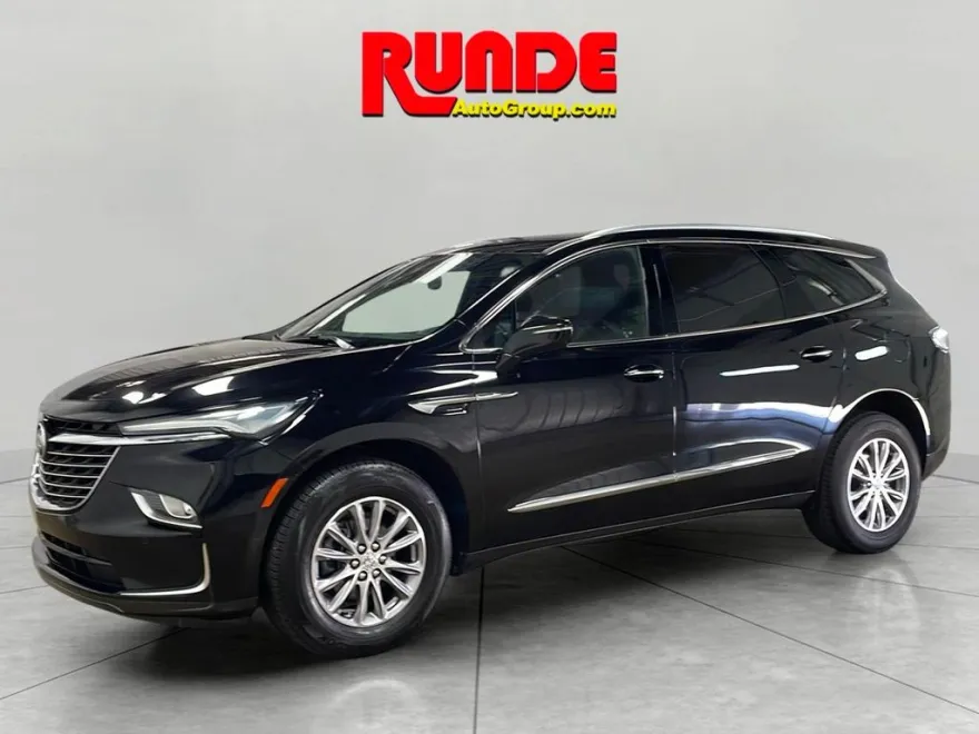 2023 Buick Enclave Essence photo 1