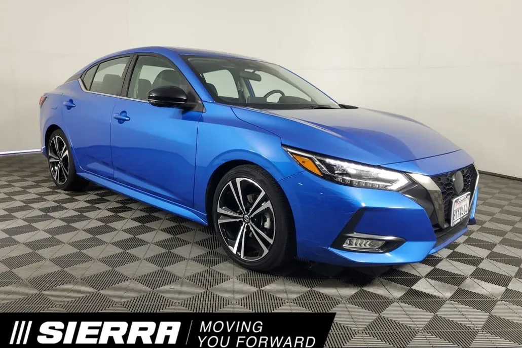 2022 Nissan Sentra SR photo 1