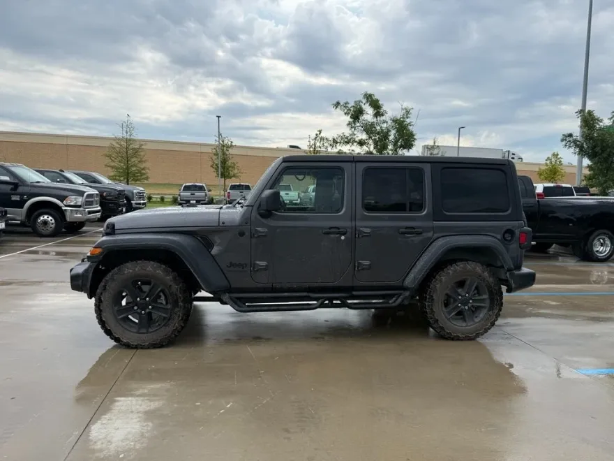 2022 Jeep Wrangler Unlimited Sport Altitude photo 1