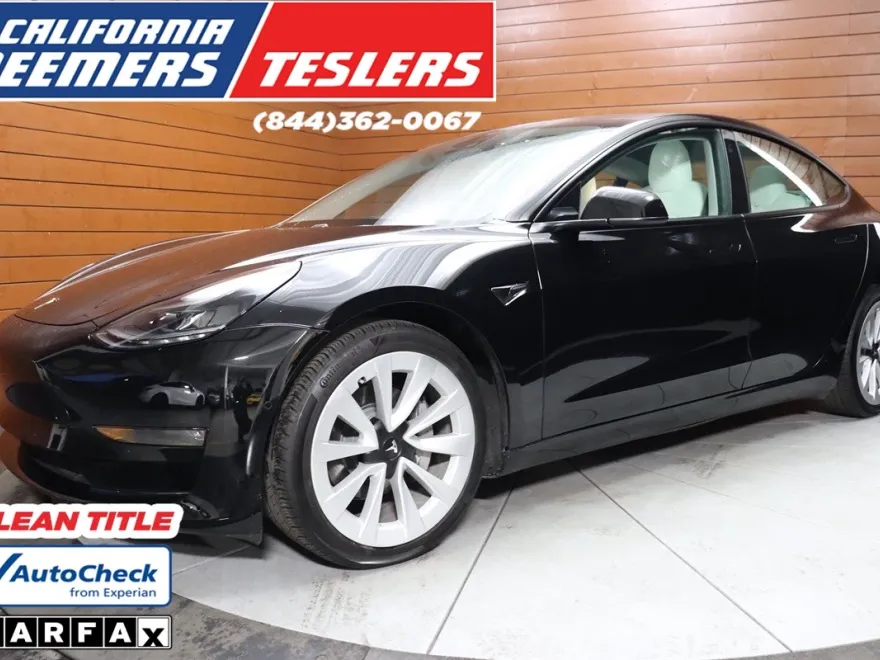 2022 Tesla Model 3 Long Range photo 1