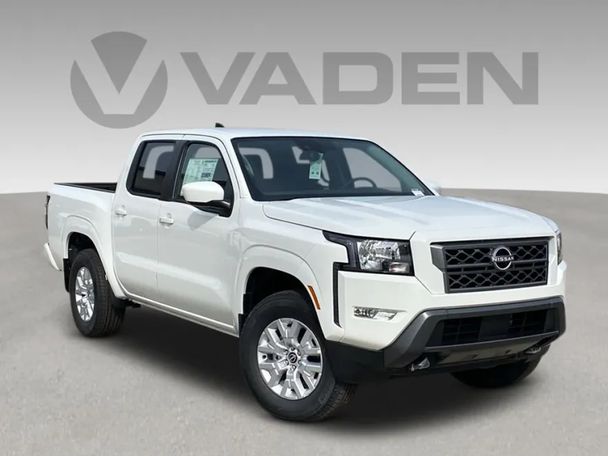 2024 Nissan Frontier Crew Cab SV photo 1