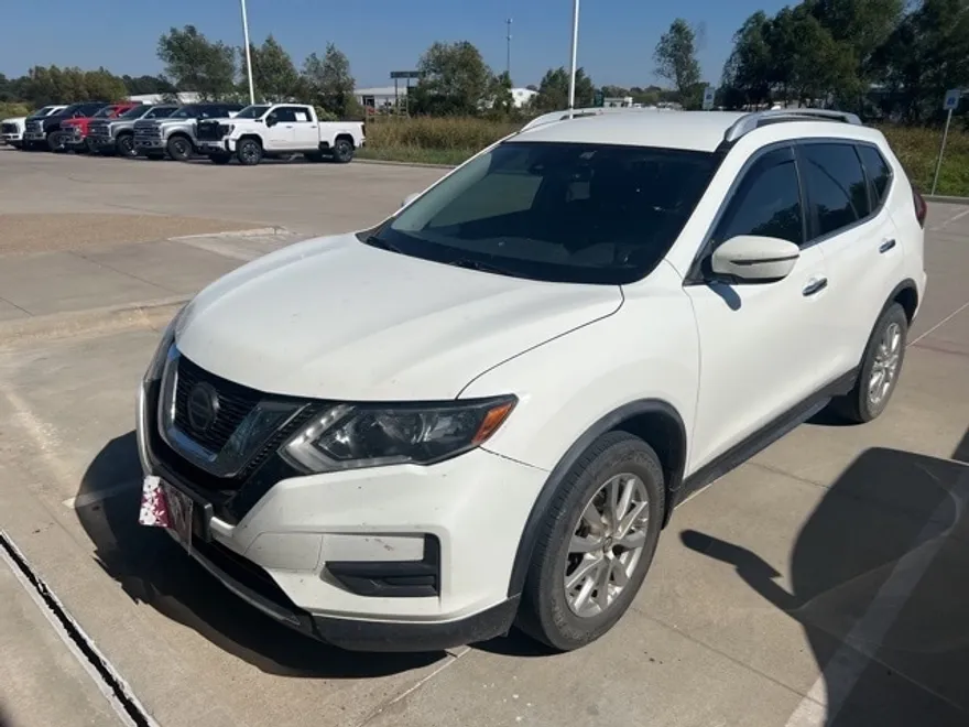 2020 Nissan Rogue S photo 1