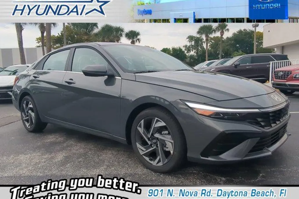 2025 Hyundai Elantra Limited photo 1
