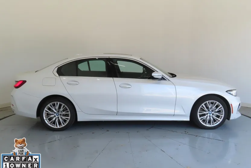2024 Bmw 330e photo 1