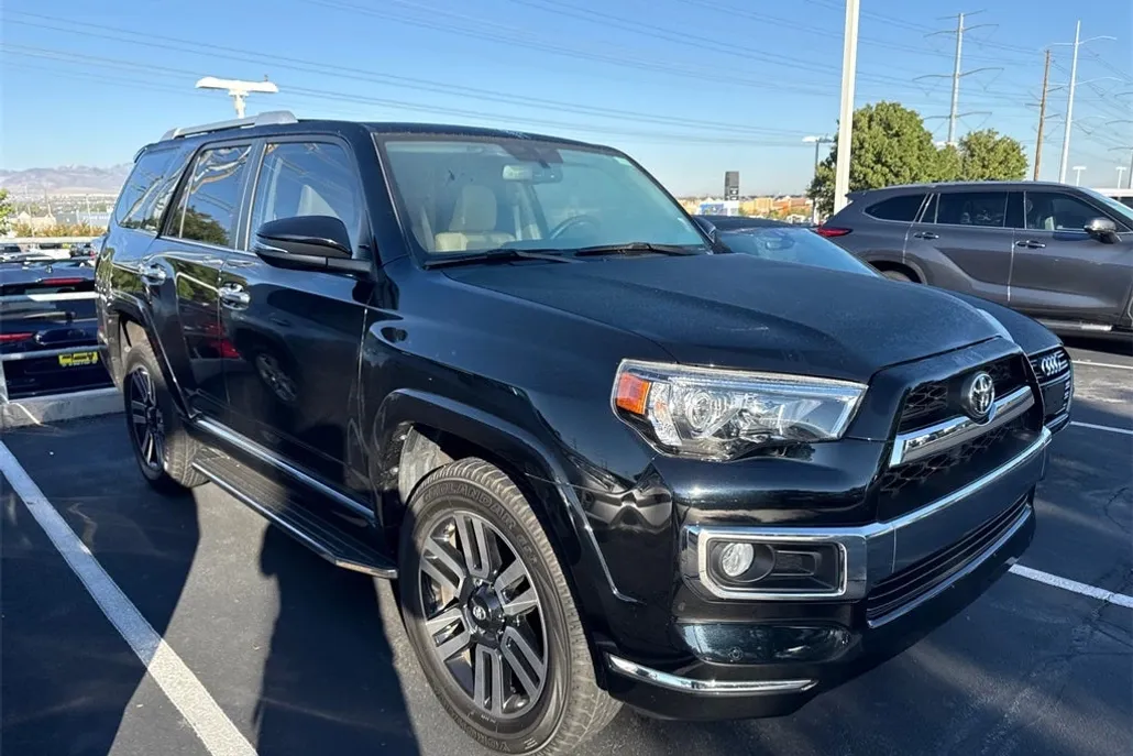 2018 Toyota 4Runner Limited photo 1