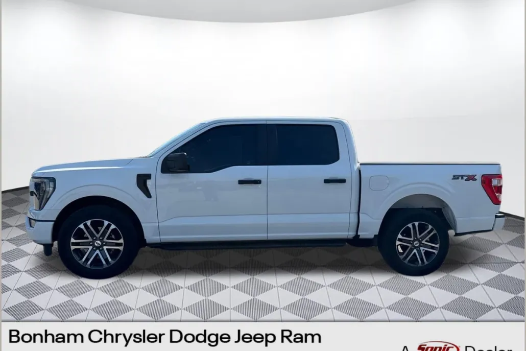 2023 Ford F-150 XL photo 1