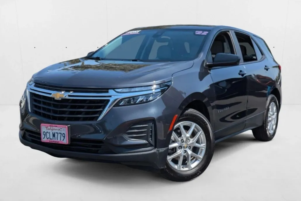 2022 Chevrolet Equinox LS photo 1