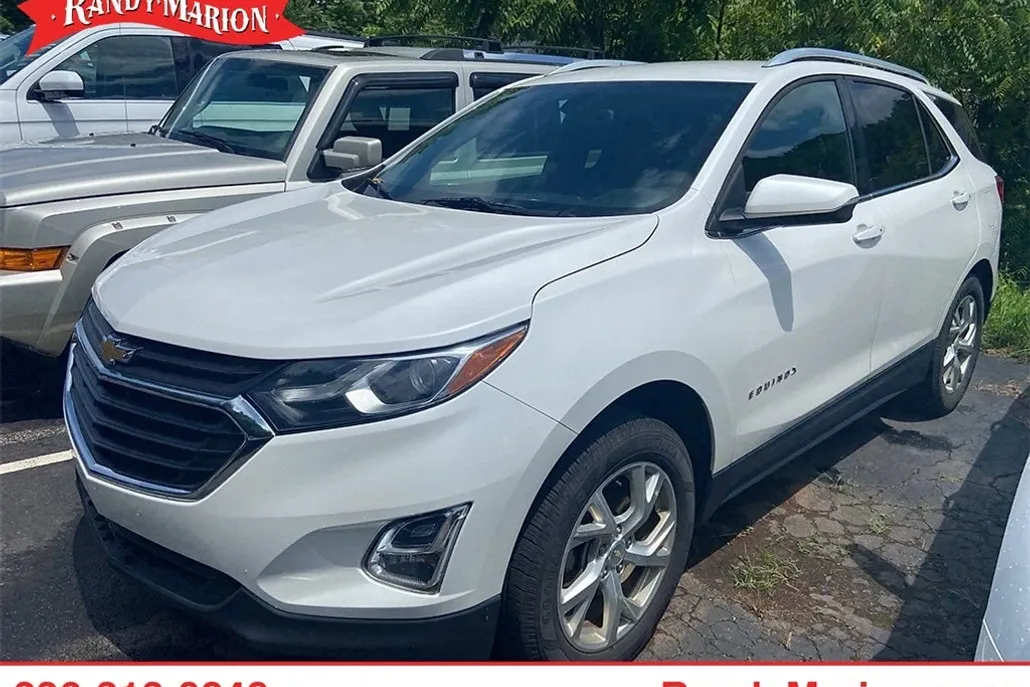 2018 Chevrolet Equinox LT photo 1