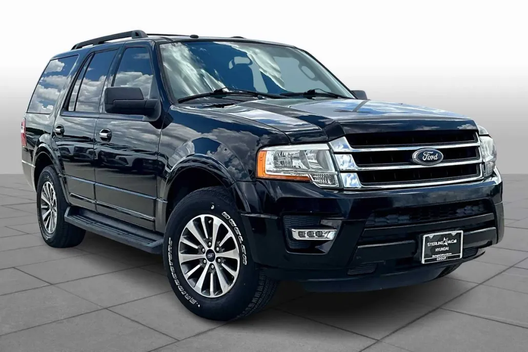 2017 Ford Expedition XLT photo 1