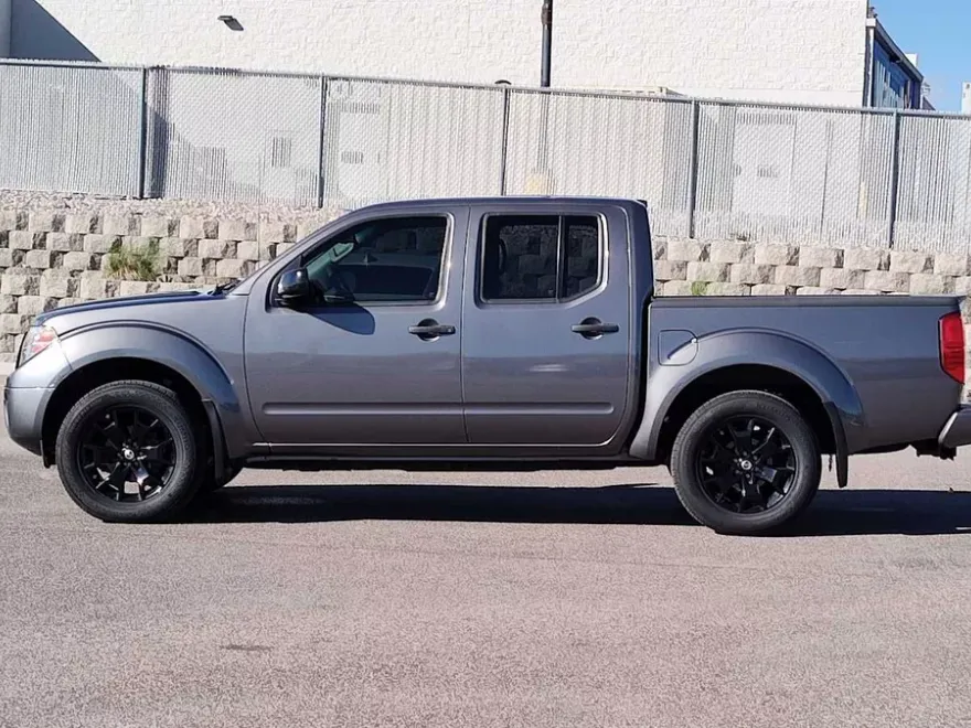 2019 Nissan Frontier SV photo 1