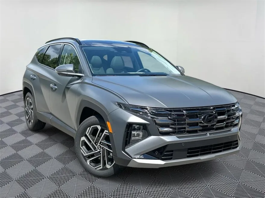 2025 Hyundai Tucson Limited photo 1