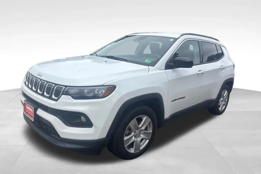 2022 Jeep Compass Latitude photo 1