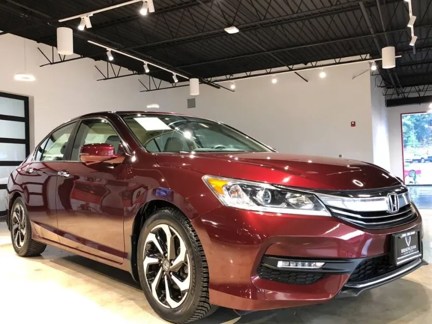 2017 Honda Accord EX-L photo 1